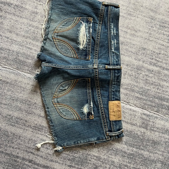 Shorts - Picture 2 of 2